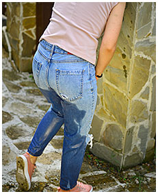 jeans wetting accident 2