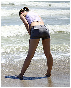 pissed shorts on the beach 00