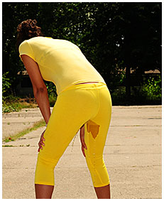 running lady pisses her tights exercising 03