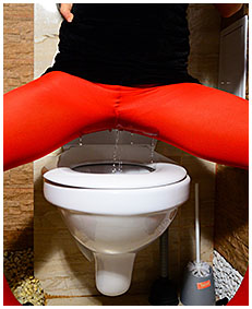wets pantyhose over the toilet 05