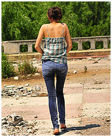 she is wetting her jeans 01