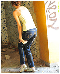 natalie wets her jeans in an abandoned building 04