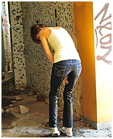 natalie wets her jeans in an abandoned building 05